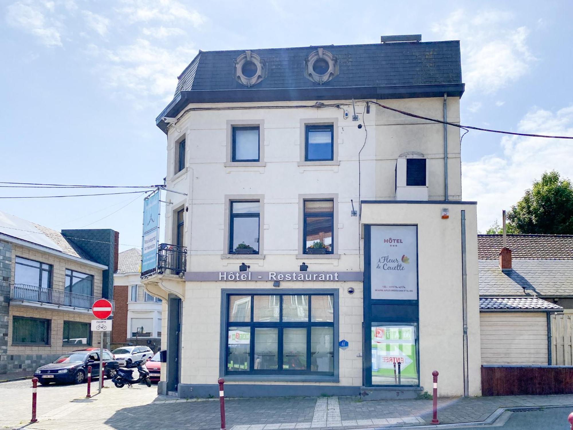 A Fleur De Couette Hotel Auvelais Exterior foto